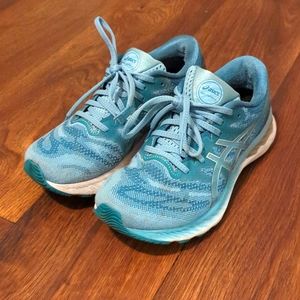 ASICS Women's Gel-Nimbus 23 Running Shoes size 8